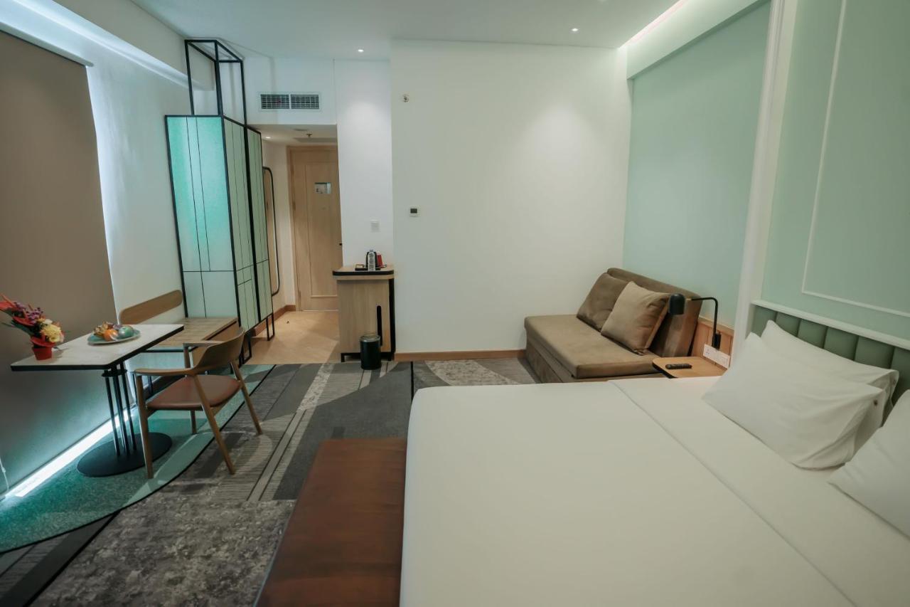 Luwansa Hotel And Convention Center Manado Exterior photo