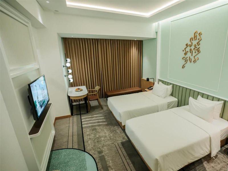Luwansa Hotel And Convention Center Manado Exterior photo