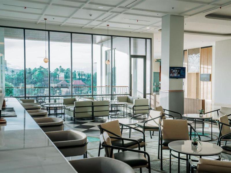 Luwansa Hotel And Convention Center Manado Exterior photo